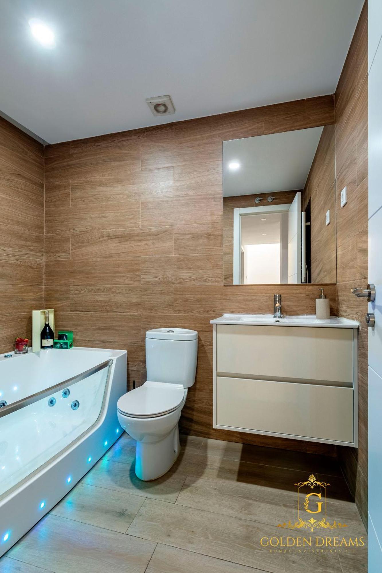 Luxe Apartment Madrid 7 Paradas De Metro De Sol Exterior photo